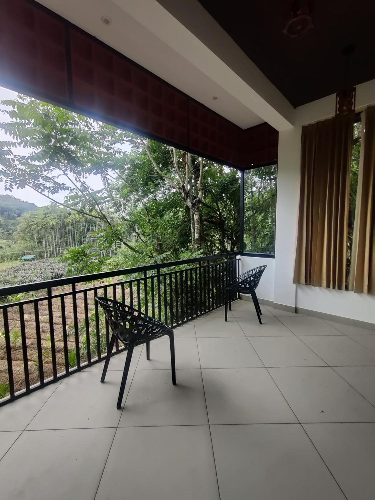 Exoticaholidays Sultan Bathery Esterno foto